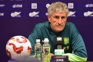 塞蒂恩：申花今天的确比我们做得更好，我们之后没任何丢分机会