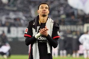 记者：利物浦签埃基蒂克的谈判仍在进行中，报价7500万英镑