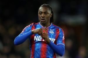 身价5500万欧🚨英媒：切尔西与埃泽进行接触，将与阿森纳竞争