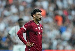 土媒：贝西克塔斯提出支付150万欧与张伯伦解约，球员索要250万欧