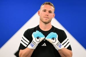 官方：拜仁门将佩雷茨租借加盟汉堡，为期一个赛季