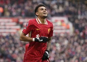 此前报价6750万被拒💥记者：拜仁准备8000万再次报价28岁迪亚斯