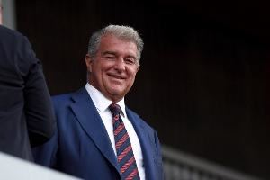 记者谈拉波尔塔成就:俱乐部财务竞技复苏+请来弗里克+翻新球场